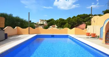 Villa  mit Terrasse, mit Yard, mit Garage in Altea, Spanien