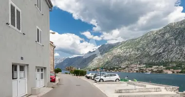 Casa 2 habitaciones con Amueblado, con Aire acondicionado, con Vistas al mar en Muo, Montenegro