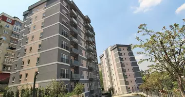 Mieszkanie 2 pokoi z balkon, z centralne ogrzewanie, z parking w Kagithane, Turcja