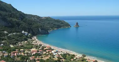 Terrain dans Kamara, Grèce