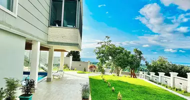Villa 3 bedrooms with Balcony, with Furnitured, with Air conditioner in Chakvi, Georgia