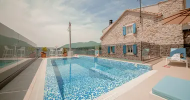 Haus 3 Schlafzimmer in Tivat, Montenegro