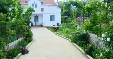 Villa 4 bedrooms in Zaljevo, Montenegro