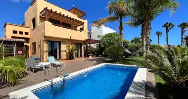 Villa 4 bedrooms in El Sauzal, Spain