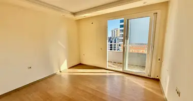 2 bedroom apartment in Mezitli, Turkey