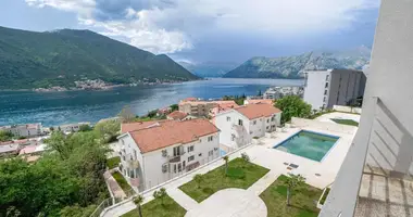Apartamento 3 habitaciones en Dobrota, Montenegro