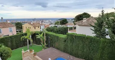 Villa 4 bedrooms in Finestrat, Spain