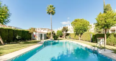 Haus 3 Schlafzimmer in San Pedro Alcantara, Spanien