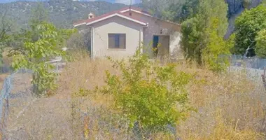 Dom 3 pokoi w Moniatis, Cypr