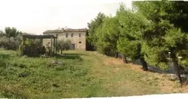 8 room house in Lapedona, Italy