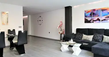 Casa 3 habitaciones en Torrevieja, España