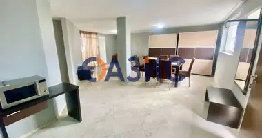 Apartamento 3 habitaciones en Sveti Vlas, Bulgaria