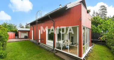Дом 5 комнат в Helsinki sub region, Финляндия