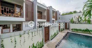 Villa  mit Balkon, mit Möbliert, mit Klimaanlage in Canggu, Indonesien