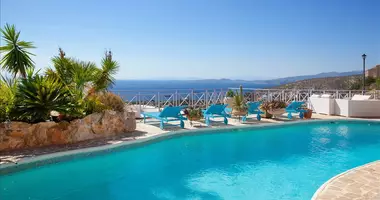 Villa 6 Zimmer mit Meerblick, mit Schwimmbad, mit Bergblick in Municipality of Saronikos, Griechenland