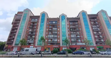Mieszkanie 3 pokoi w Warszawa, Polska