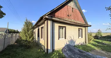 Maison dans Babaunianski siel ski Saviet, Biélorussie