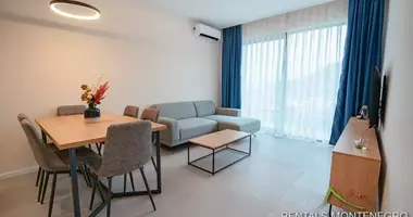 Apartamento 4 habitaciones con Muebles, con Estacionamiento, con Aire acondicionado en Tivat, Montenegro