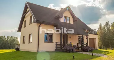 Casa 11 habitaciones en Ciruli, Letonia