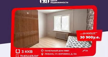 Apartamento 3 habitaciones en Lyuban, Bielorrusia