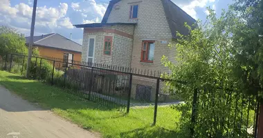 Dom 2 pokoi w Nieharelski sielski Saviet, Białoruś