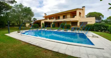 Villa 9 chambres avec Climatiseur, avec Jardin, avec Près des parcs dans Santa Cristina d Aro, Espagne