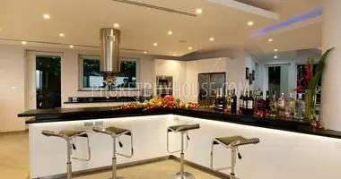 Villa 9 bedrooms in Ban Bang Thao, Thailand
