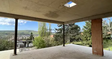 5 room house in Nagykovacsi, Hungary