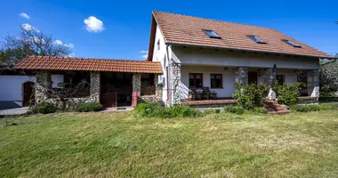 3 room house in Doergicse, Hungary