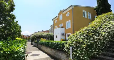 Haus 3 Schlafzimmer in Koper, Slowenien