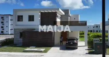 Maison 4 chambres dans Higueey, République Dominicaine