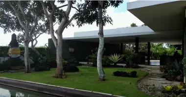 Villa 5 bedrooms with Terrace, with Swimming pool, with Garage in Bali, Indonesia
