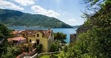 Haus 3 Schlafzimmer in Perast, Montenegro