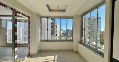 Appartement 2 chambres dans Mezitli, Turquie
