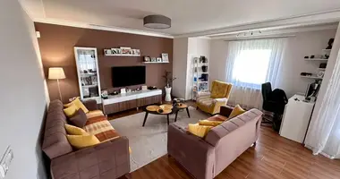 Casa 3 habitaciones en Belgrado, Serbia