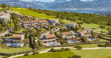 Villa 4 habitaciones con aparcamiento, con Terraza, con Jardín en Radovici, Montenegro