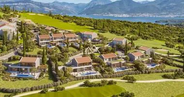 Villa 4 habitaciones con aparcamiento, con Terraza, con Jardín en Radovici, Montenegro