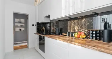 Wohnung 3 zimmer in Warschau, Polen