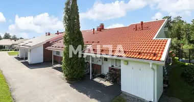Apartamento 3 habitaciones en Vaasa sub region, Finlandia