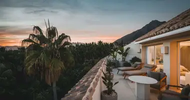 Penthouse 3 bedrooms in Marbella, Spain