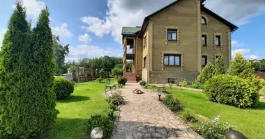 Casa en Scomyslicki sielski Saviet, Belarús
