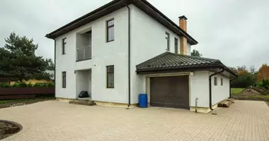 Casa 5 habitaciones en Spunciems, Letonia
