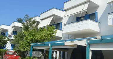 Commercial property 946 m² in Ano Vathia, Greece