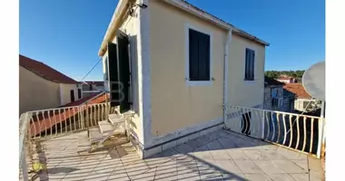 3 room house in Vrboska, Croatia