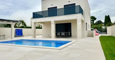 Villa 4 chambres dans Basanija, Croatie