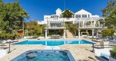 Villa 1 room with Swimming pool in koinoteta agiou tychona, Cyprus
