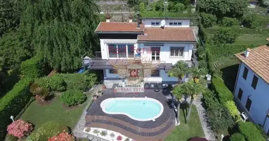 Villa 4 bedrooms in Lesa, Italy