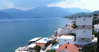 Villa 2 chambres avec Au bord de la mer dans Krasici, Monténégro