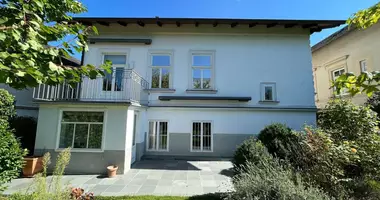 Haus 5 Zimmer in Brunn am Gebirge, Österreich