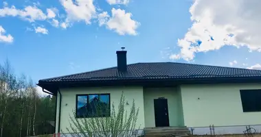 Haus in Baraulianski siel ski Saviet, Weißrussland